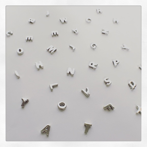 NEW Sterling Silver Initial Necklaces - Picture 7 of 8